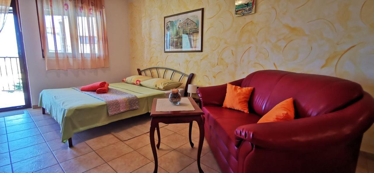 Studio Apartment Lela Ližnjan Zewnętrze zdjęcie